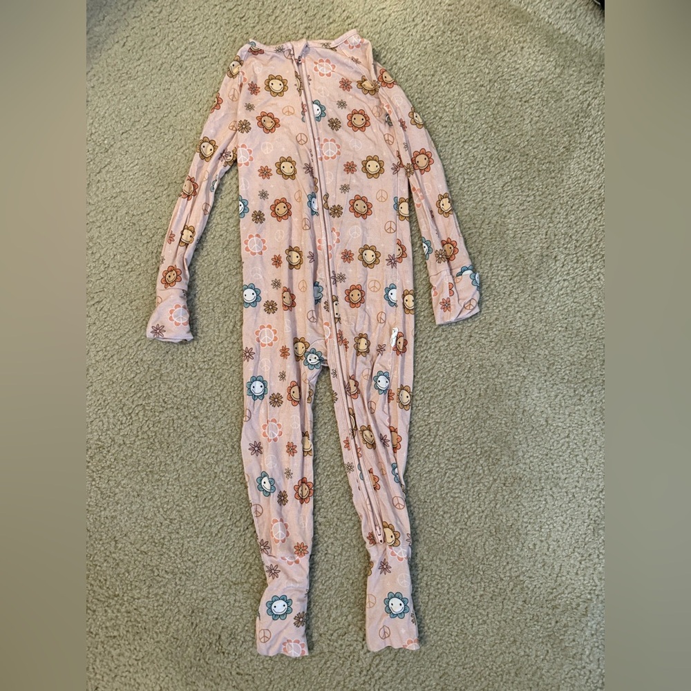 NWOT bamboo sleeper size 2T